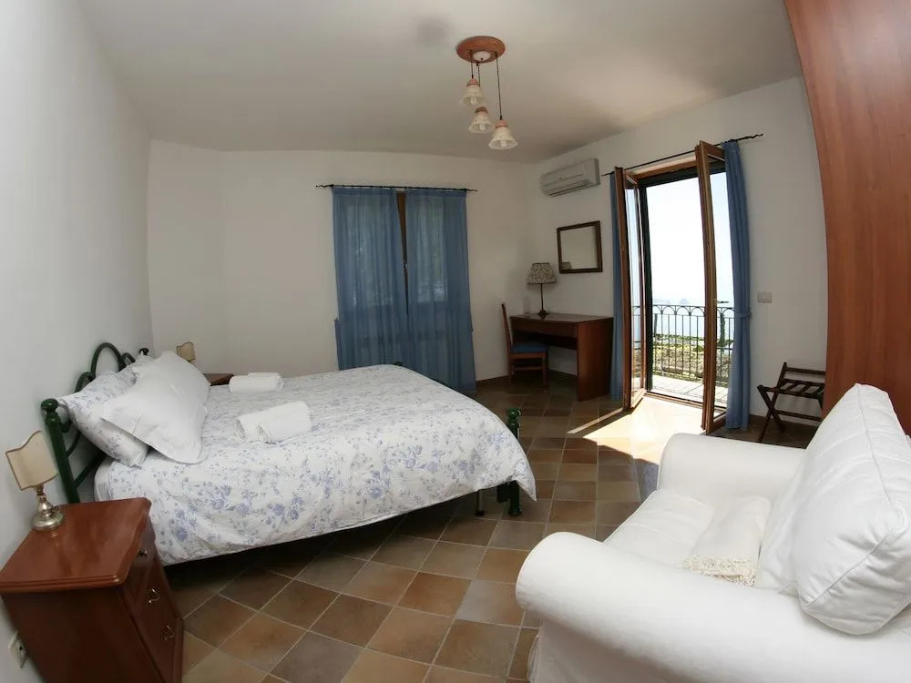 AMORE RENTALS - Villa Raffaella