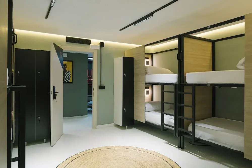 U-nit Hostel Central Park
