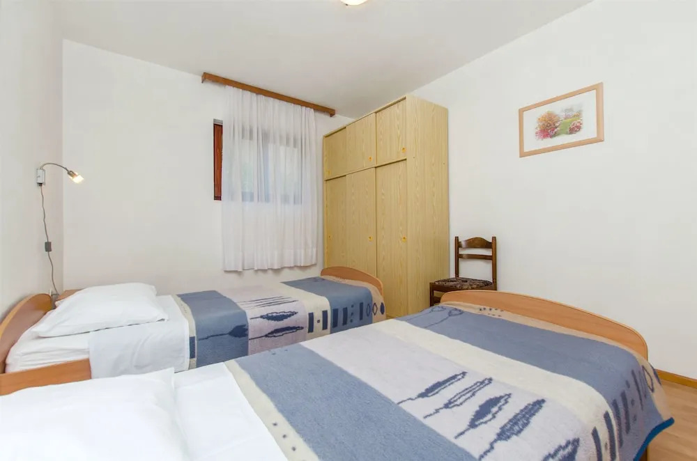 Apartments Mirjana