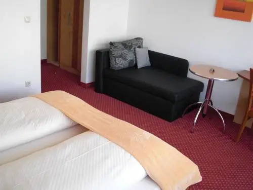 Hotel-Pension Flora