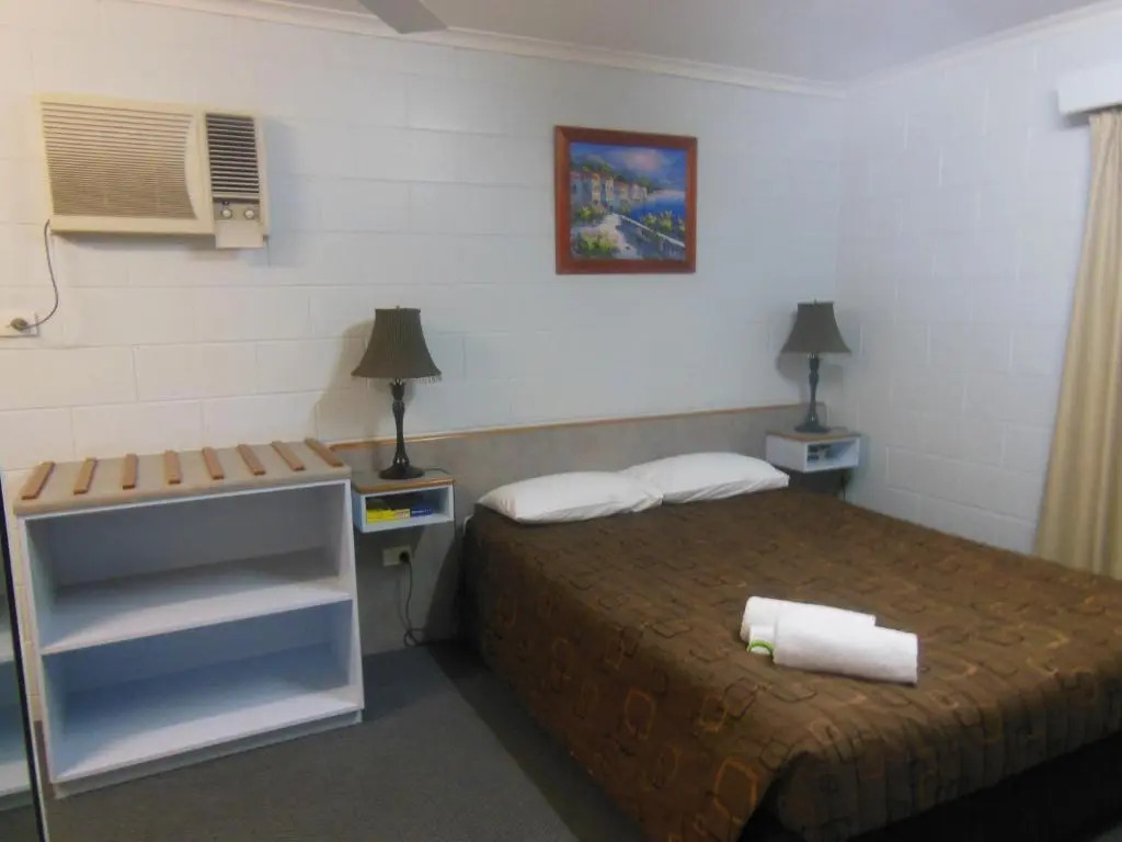 Country Road Motel