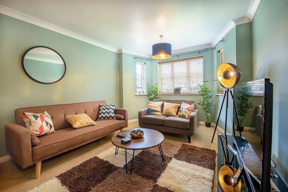 The Courtyard - a Beautifully Fitted 2 Bed Oxford City Apartment W/Parking
