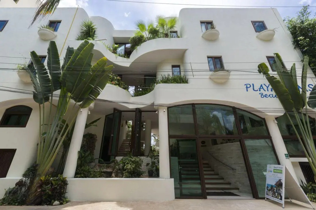 Playa Palms Beach Hotel