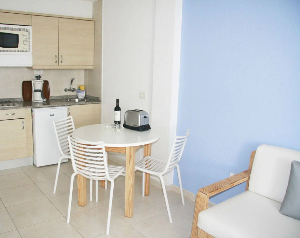 Aparthotel Playa del Sol - Adults Only
