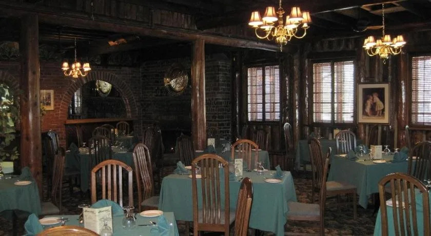 Riverview Lodge
