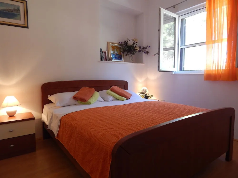Apartment Deni