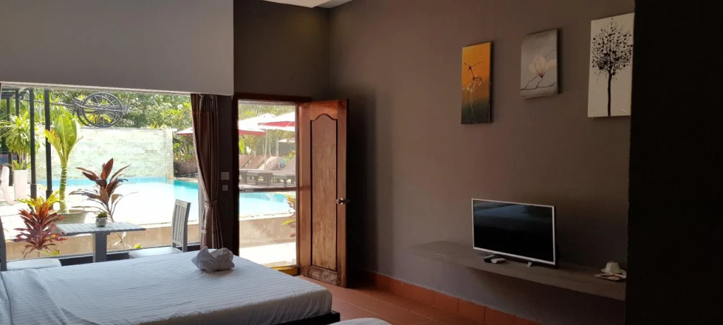 White Lotus Resort