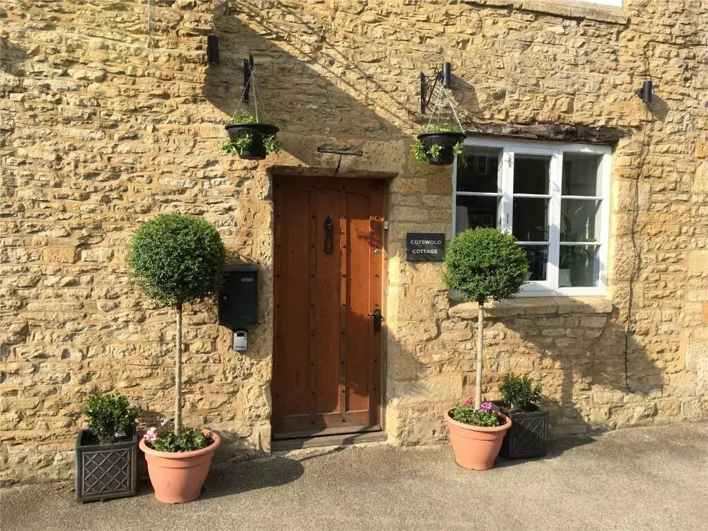 Cotswold Gardens Bed and Breakfast