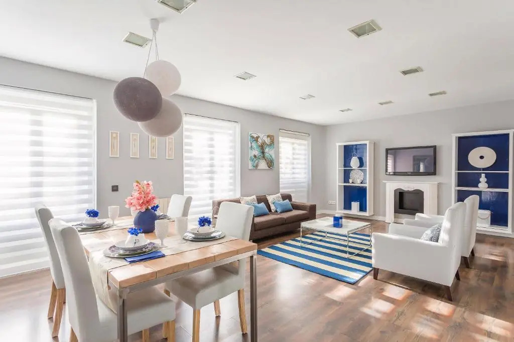 Serrano Excellent, by Presidence Rentals