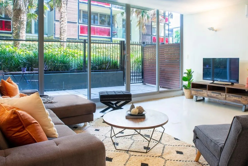 Stylish port Melbourne Pad - Rejuvenate
