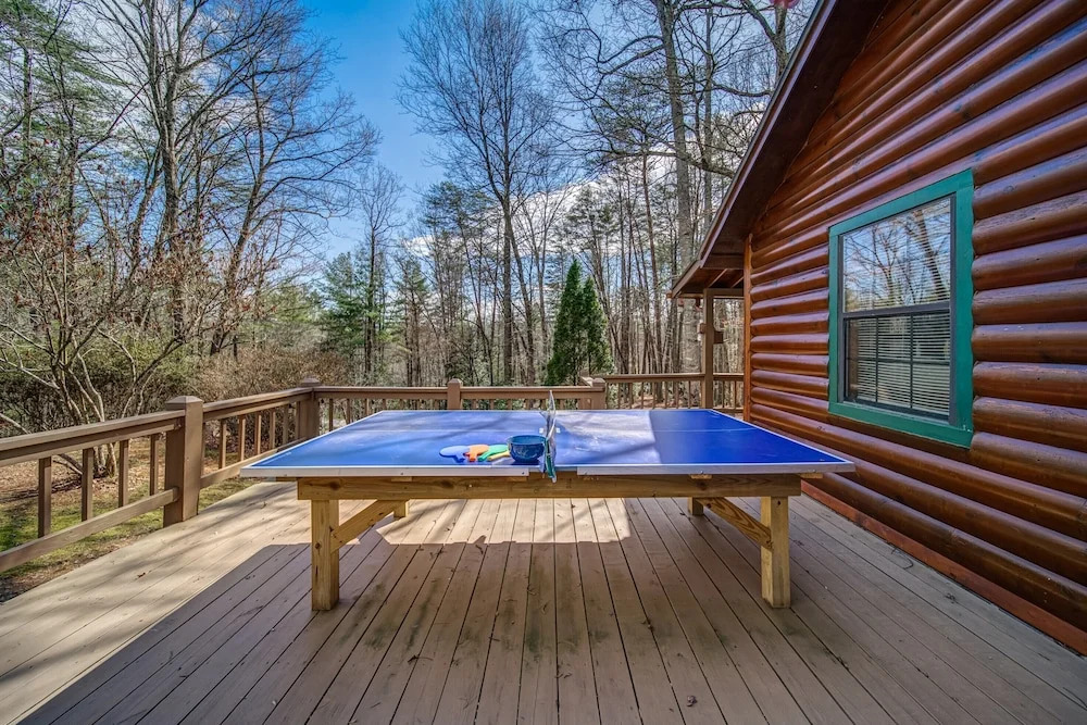 Blueridge Lodge Wrap-around Deck