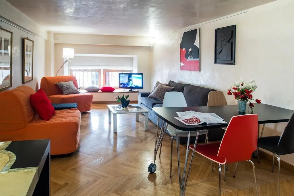 Monti Colosseum Accommodation