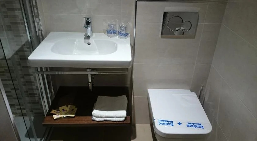 Hostal La Colonia