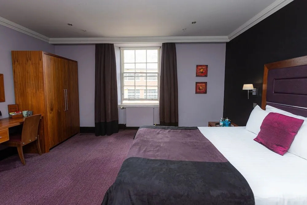 Fletchers Restaurant Bar & Rooms