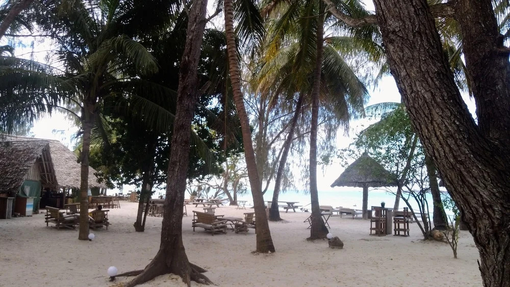 Mikadi Beach Camp