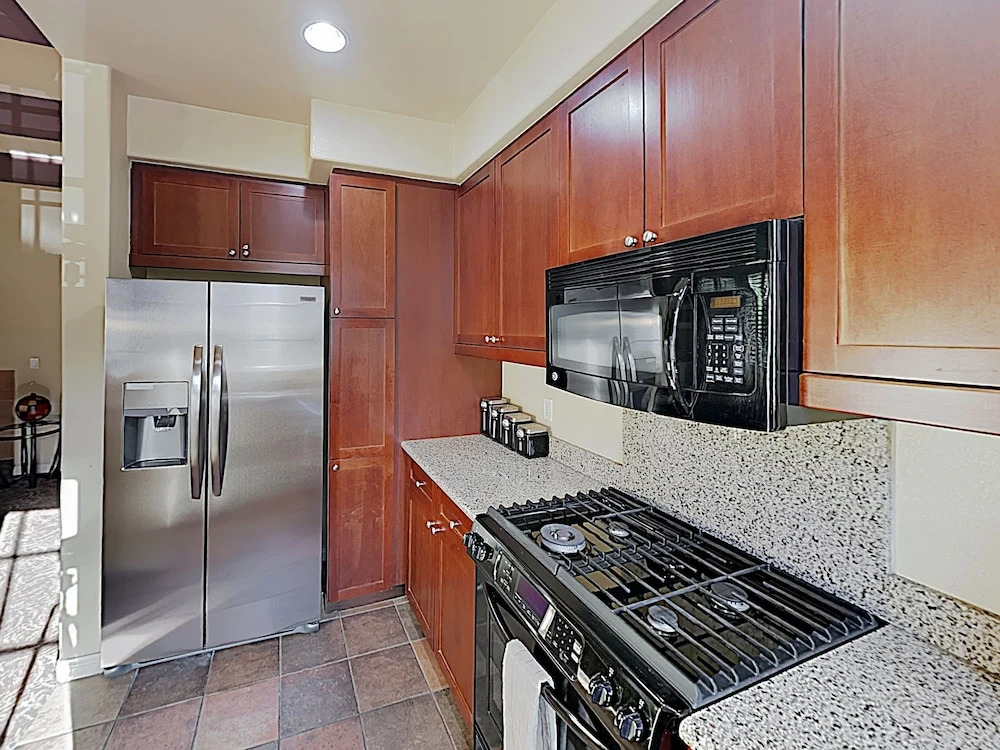 2-unit Legacy S Hideaway W/ Pools & Hot Tubs 3 Bedroom Condo