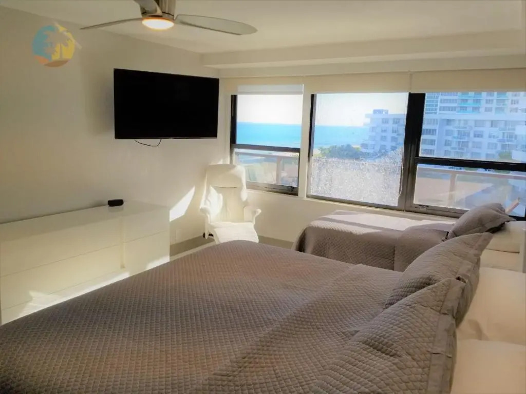 Luxury Beach Resort - HORA RENTALS