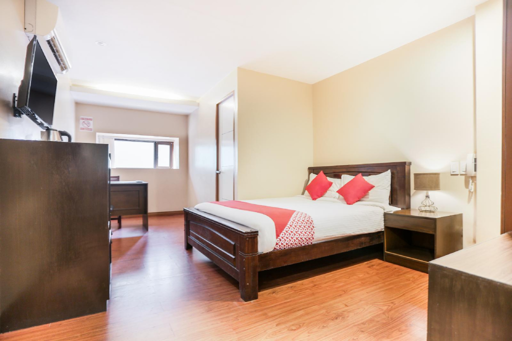 OYO 419 La Scala Residences