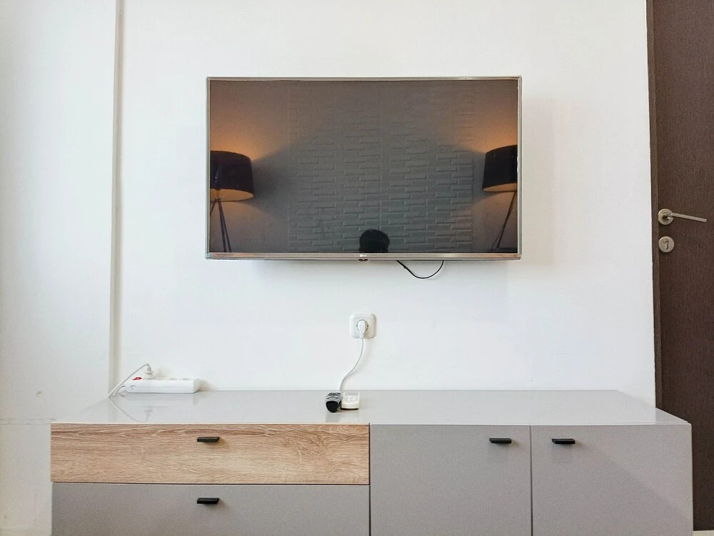 Nice And Modern 2Br At Royal Makassar Apartment
