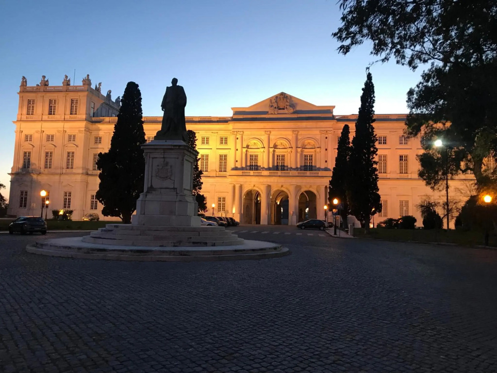 Excellent 2 bedroom apartment in Lisbon