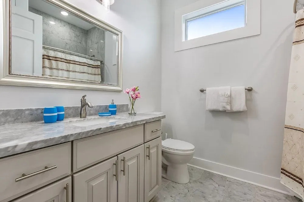 Newly Renovated 4BD Penthouse