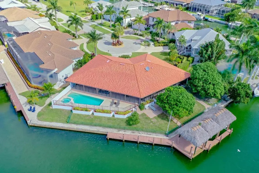 Waterfront Tip Lot Treasure w/ Southern Sunshine