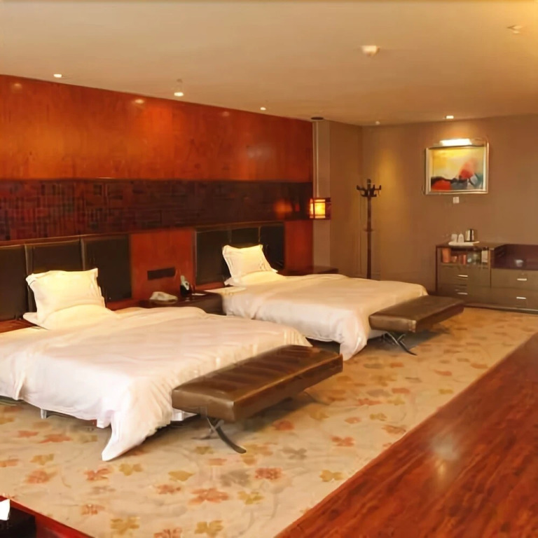 Caizhi Dongfang Hotel