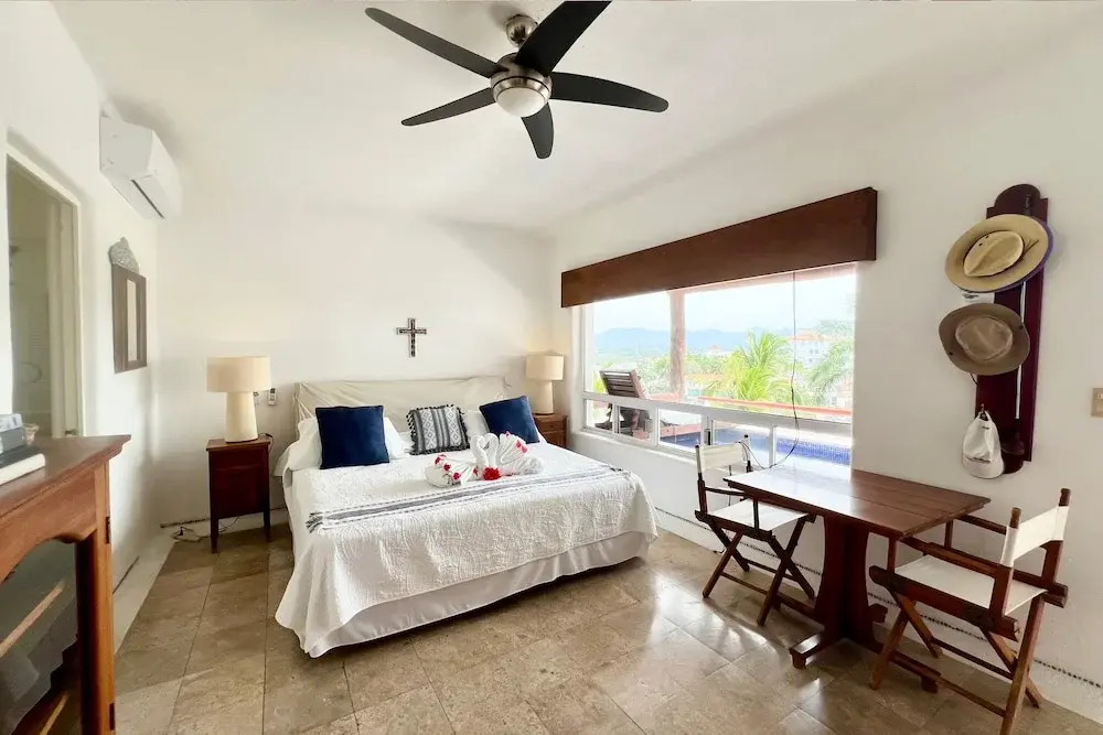 Oceanfront Villa w Private Jacuzzi & Club Access