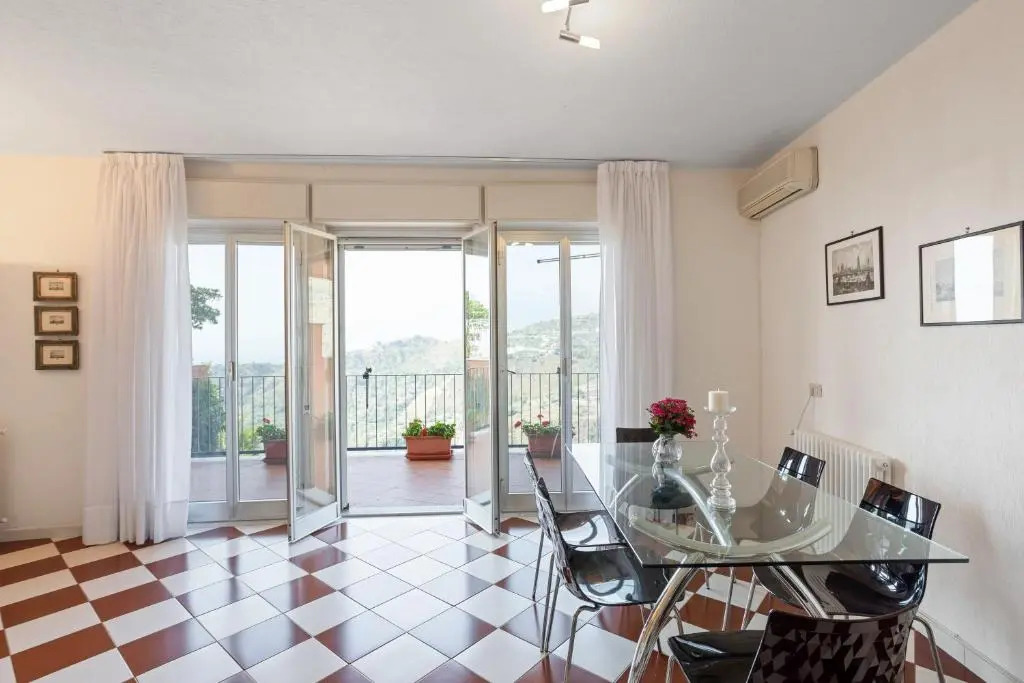 Taormina Apartment with Panoramic View