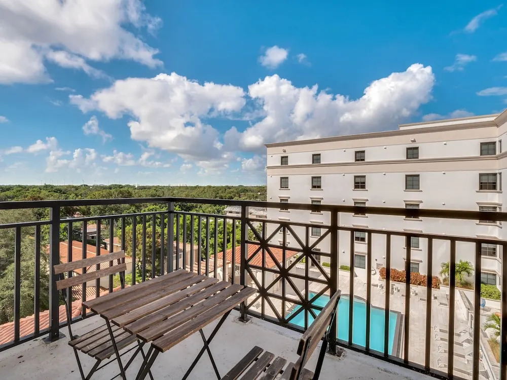 Nuovo Miami Airport Coral Gables