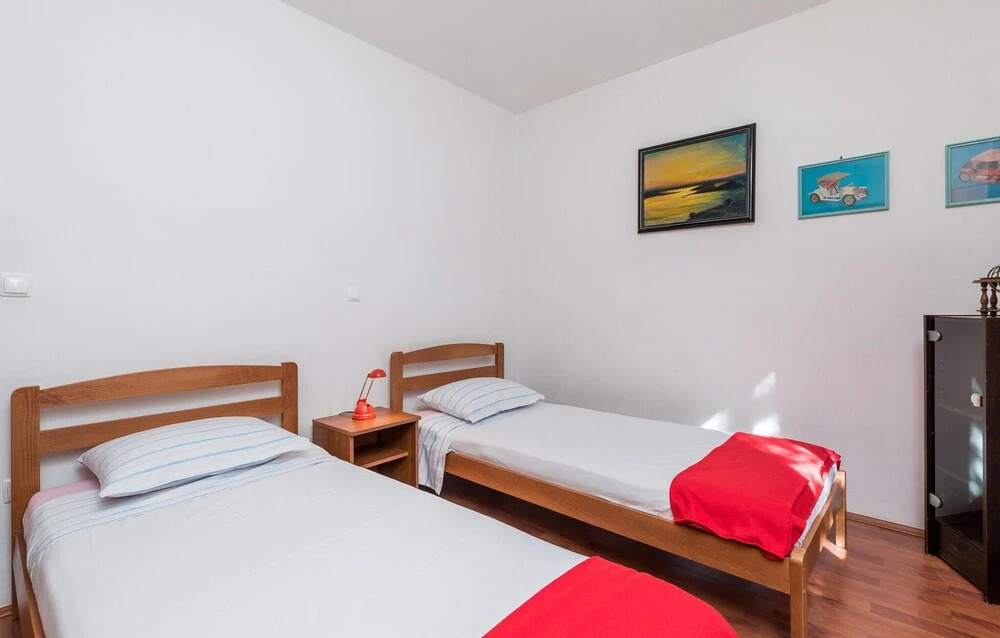Stunning Home in Starigrad With 2 Bedrooms and Wifi