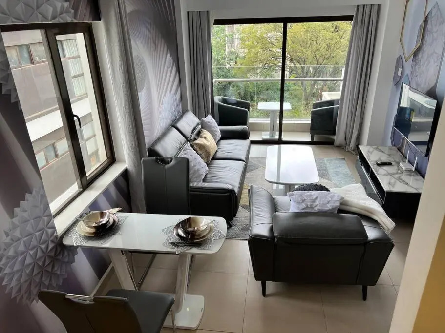 Lovely , cozy 1 bedroom with pool