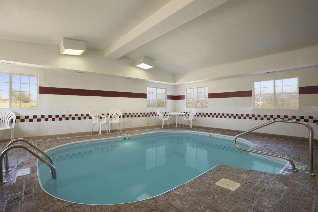 Ramada Limited by Wyndham, Bloomington I-55 & I-74 IL