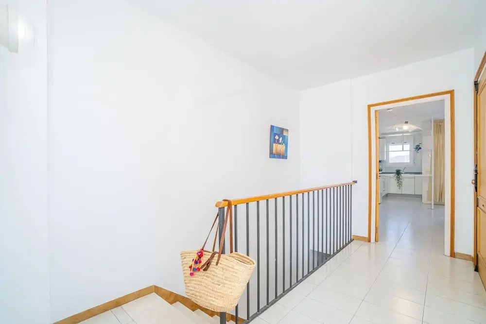 Terrace Apartment Near the Beach