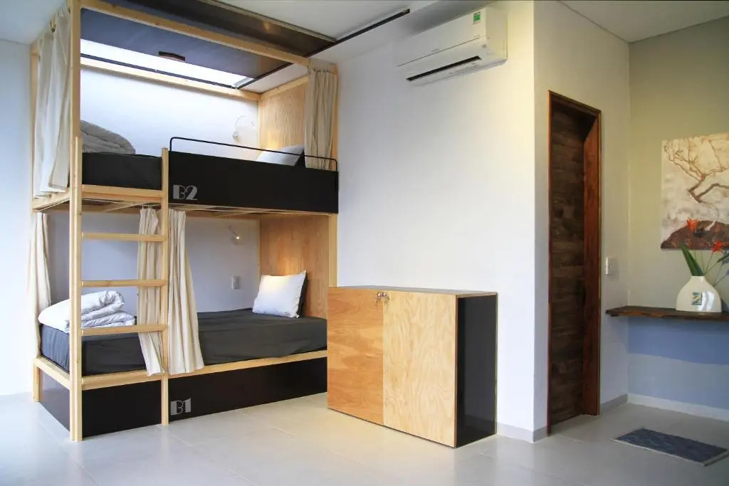NANO Eco-Hostel
