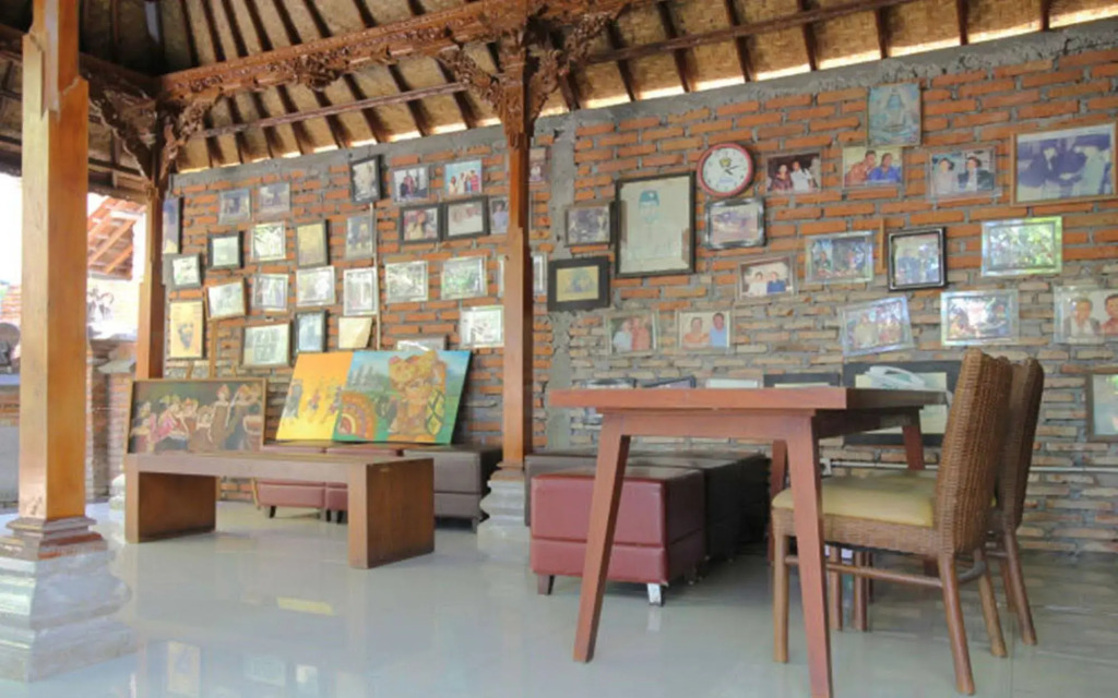 Kaya Culture House
