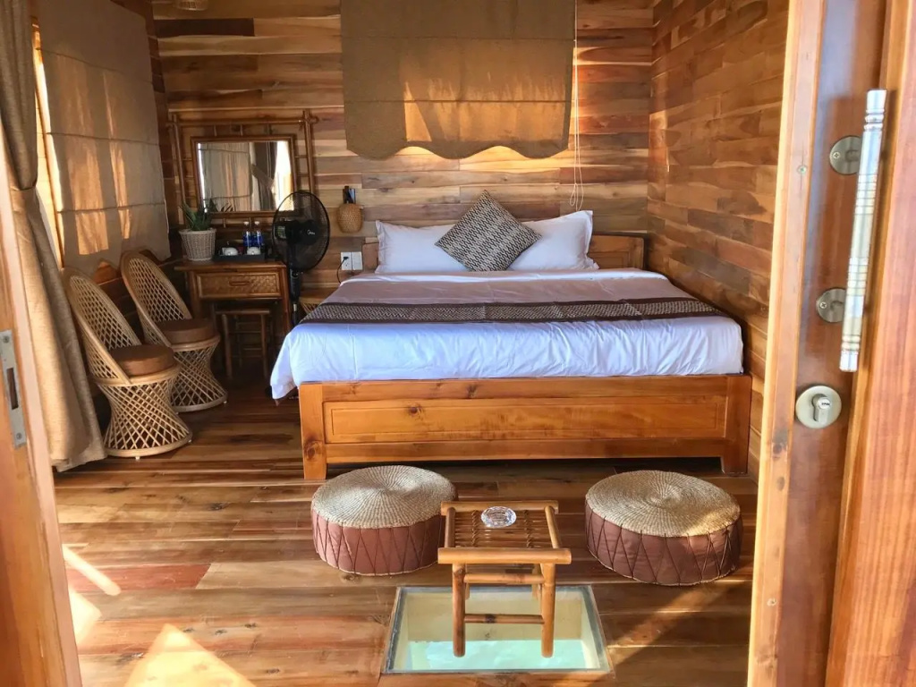 Naomi Resort