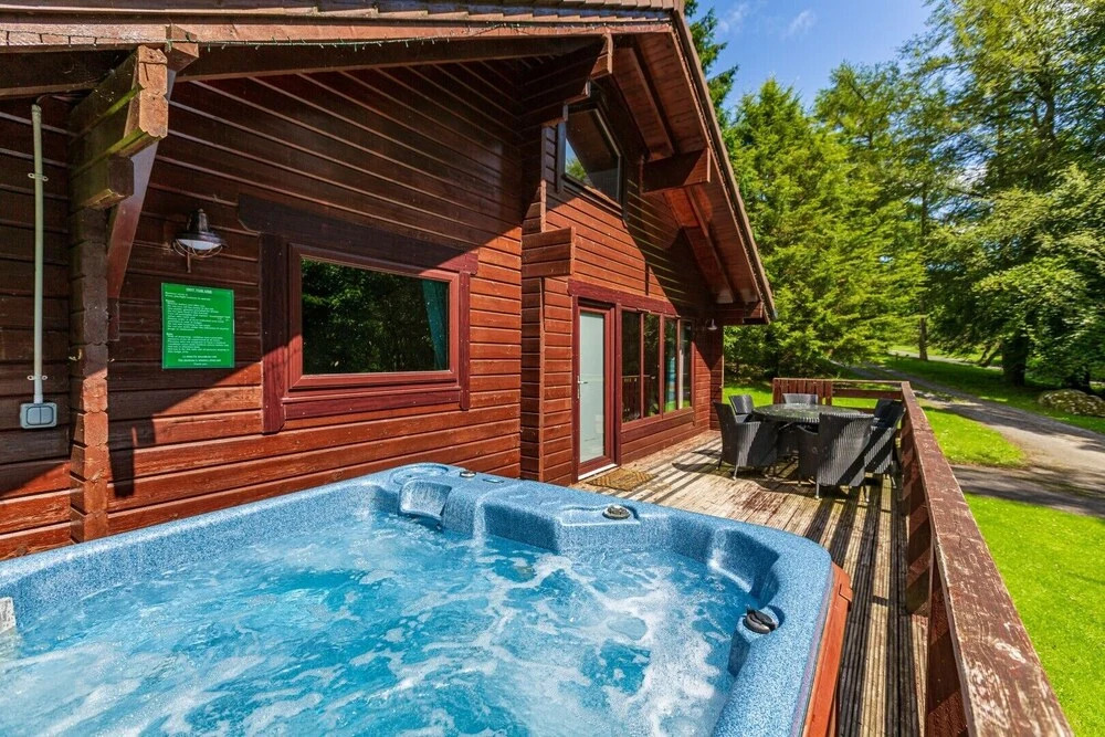 Lady Galloway Lodge 30 with Hot Tub, Newton Stewart