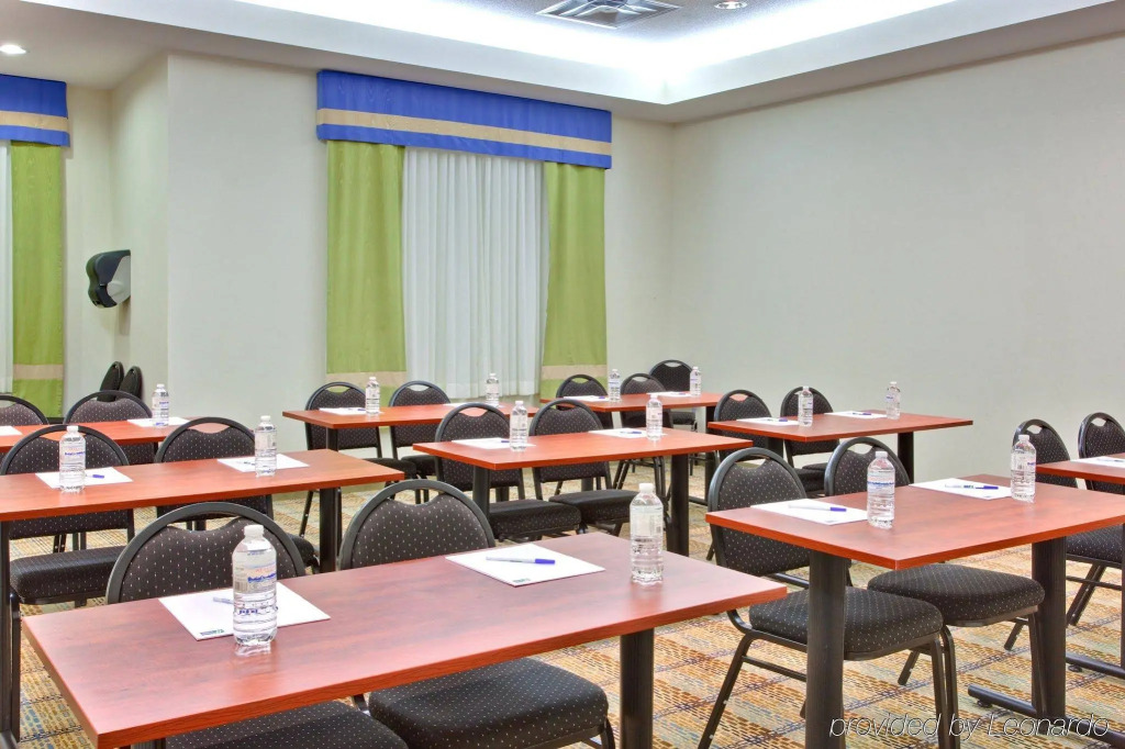 Holiday Inn Express Hotel & Suites-Edmonton South by IHG
