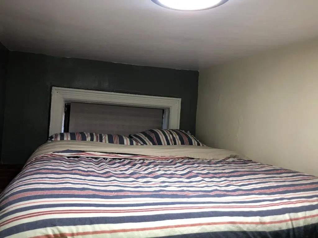 private room in a shared apartment 15 minutes to times square!