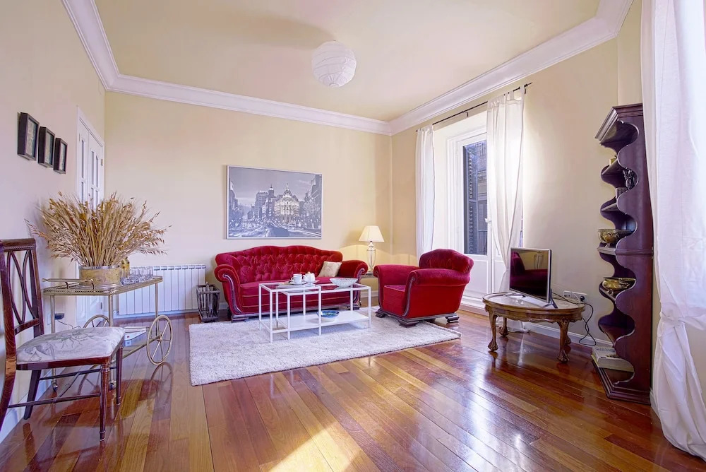 Wonderful 3 Bd Apartm in Prime Location. Plaza Mayor