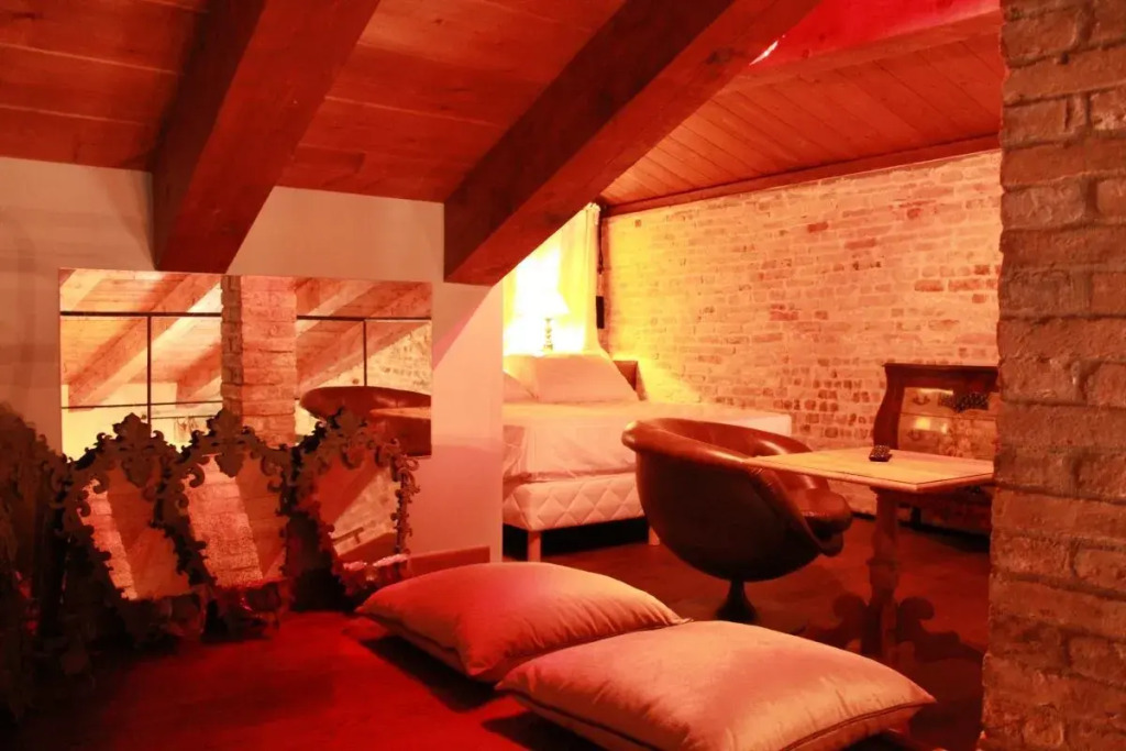 Rosso Charm B&B