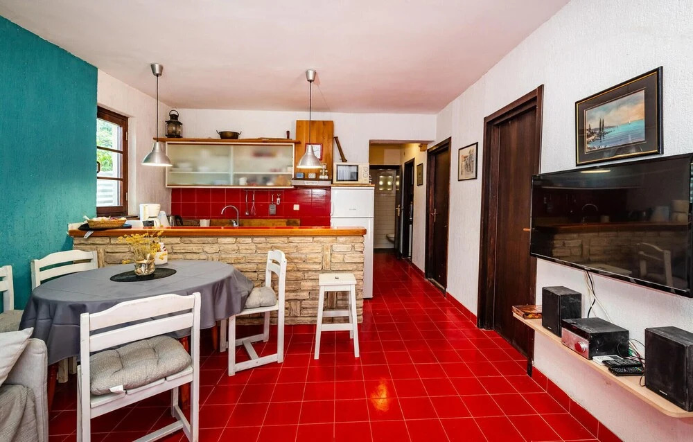 Awesome Apartment in Zdrelac With 3 Bedrooms, Wifi and Outdoor Swimming Pool