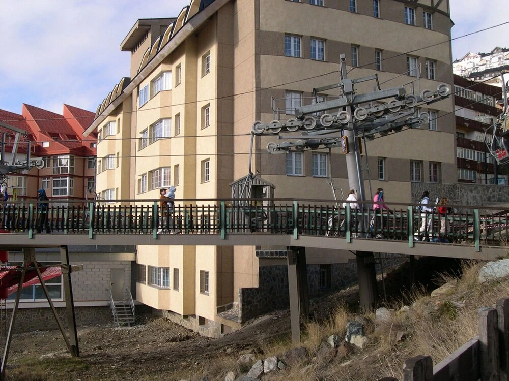 Comfortable With Parking Space and Wifi