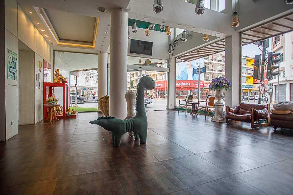CBD Hotel Suratthani