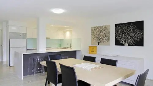 1/56 Lawson Street@Clarkes Beach
