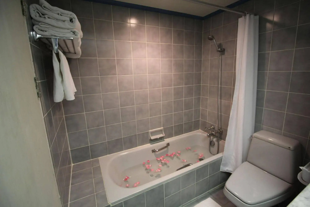 Chiang Mai Hill Hotel