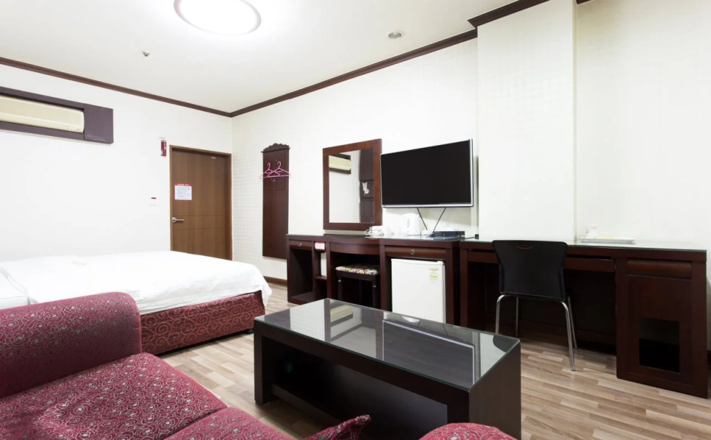 NS Hotel