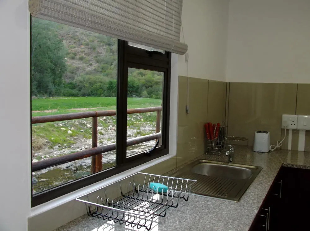 Old Mill Lodge, Seasonal Working Ostrich Farm & Restaurant, Oudtshoorn