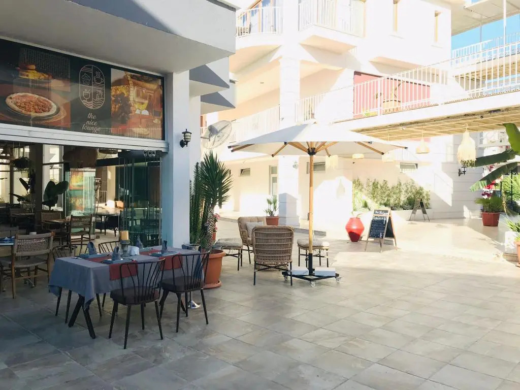 Ladies Beach Hotel
